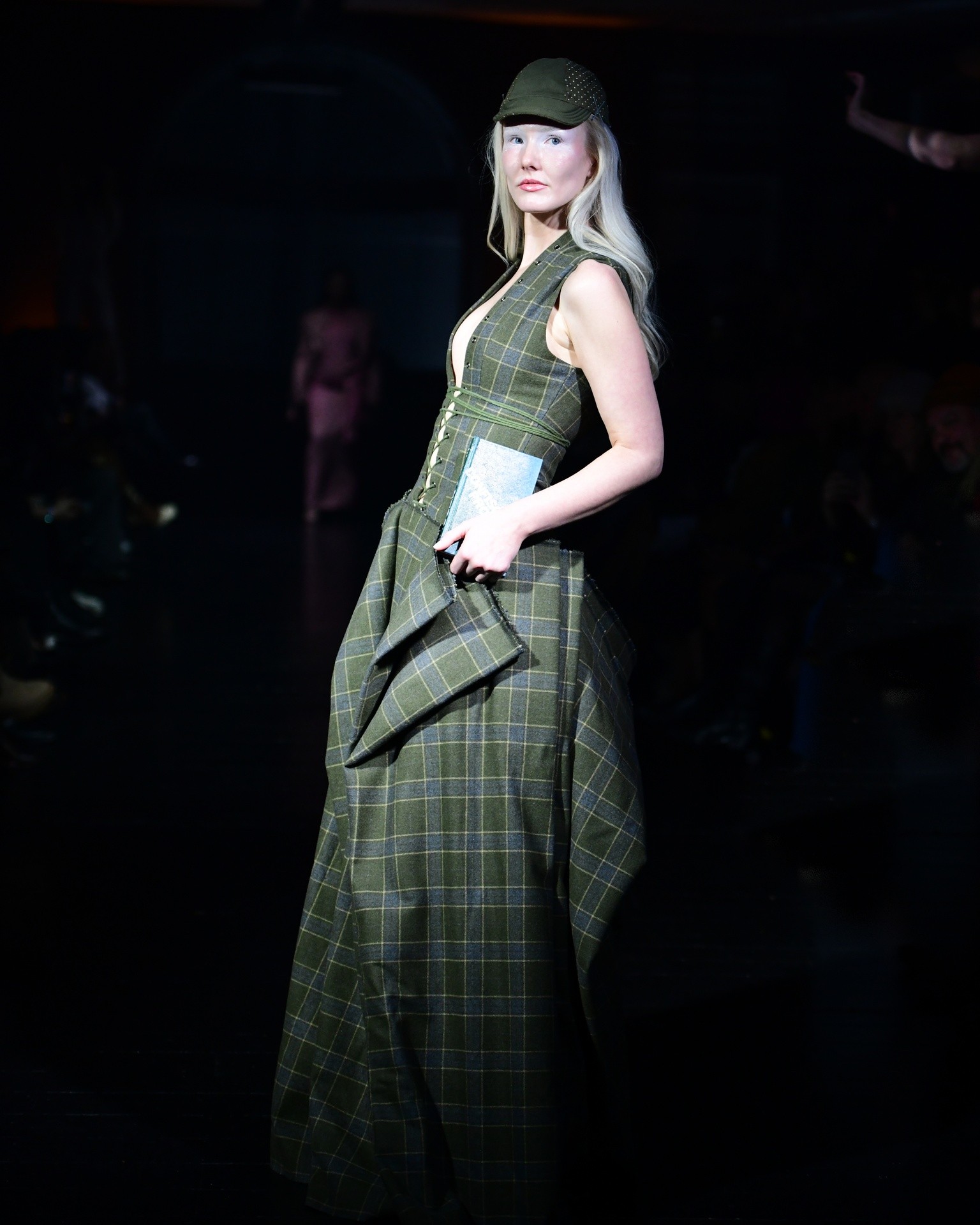 Ella Rhodes Look 02 garment photo